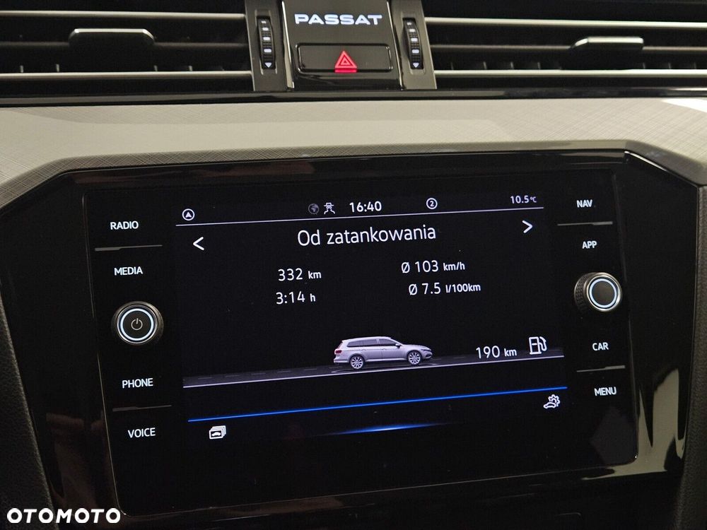 Volkswagen Passat - 20