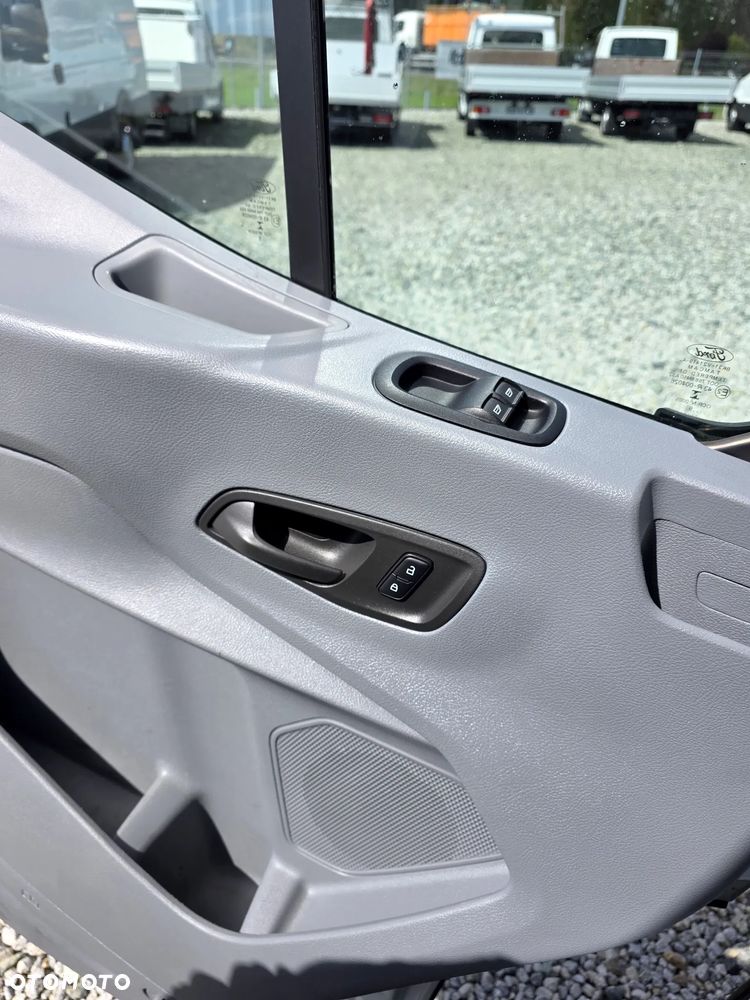 Ford TRANSIT 2,0 TDCI 170 KONNA DOKA BRYGADÓWKA 7 OSOBOWA 3,1M SKRZYNIA KLIMA WEBASTO LEDY BLIŻNIAKI DO 3,5T GWARANCJA - 20