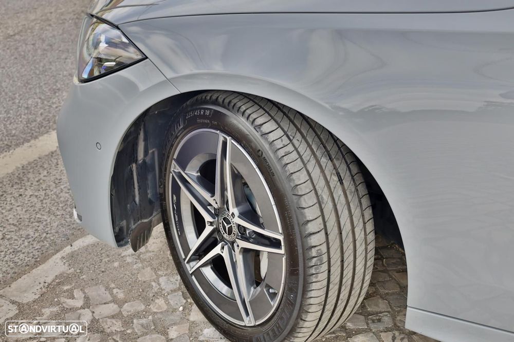 Mercedes-Benz C 300 e AMG Line - 8
