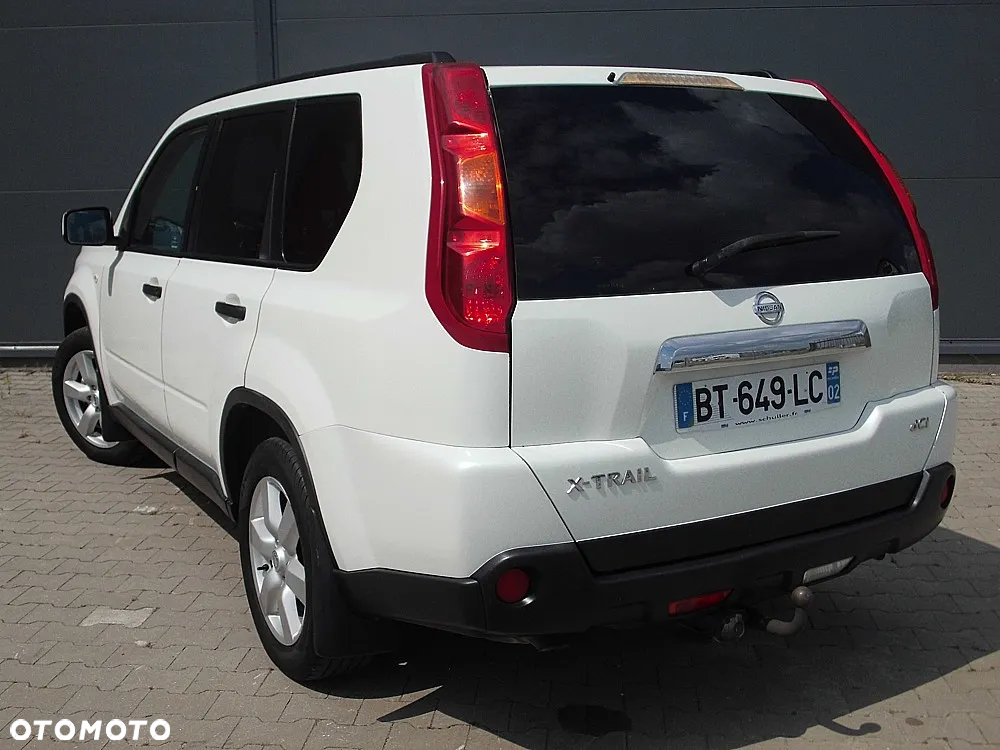 Nissan X-Trail 2.0 dCi 4x4 DPF Platinum - 15