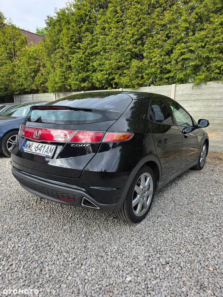 Honda Civic 1.8 Comfort - 12