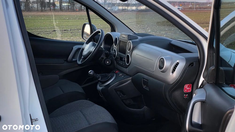 Citroën Berlingo Multispace PureTech 110 SHINE - 12