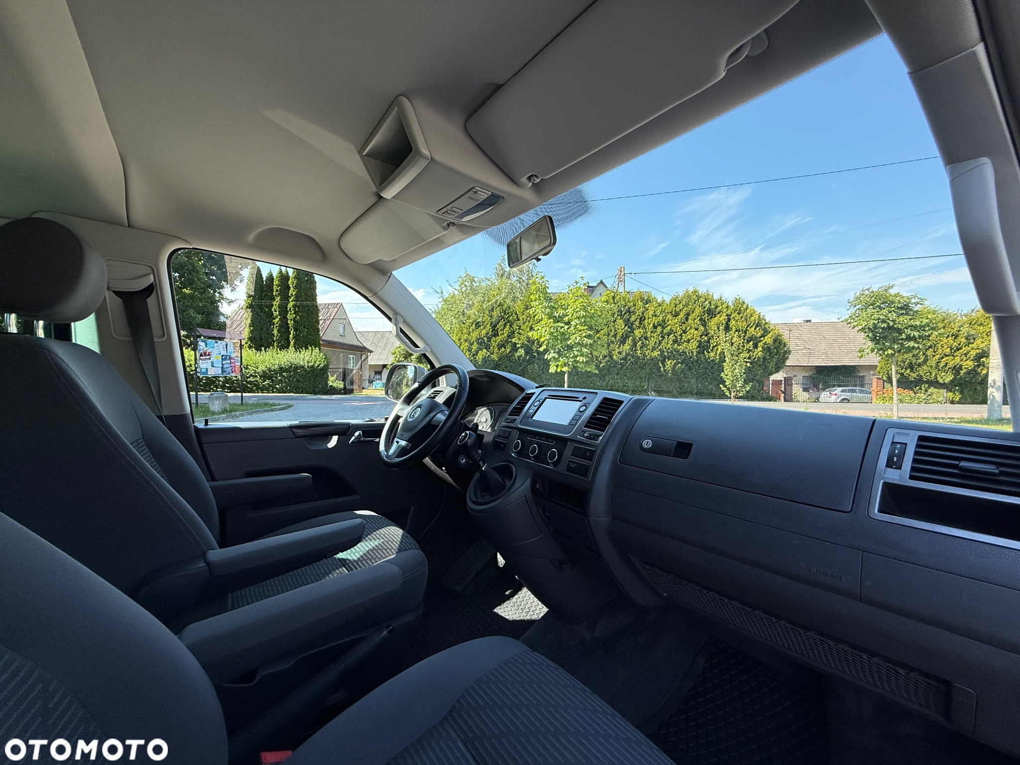 Volkswagen Multivan TDI L1 BlueMotion - 17