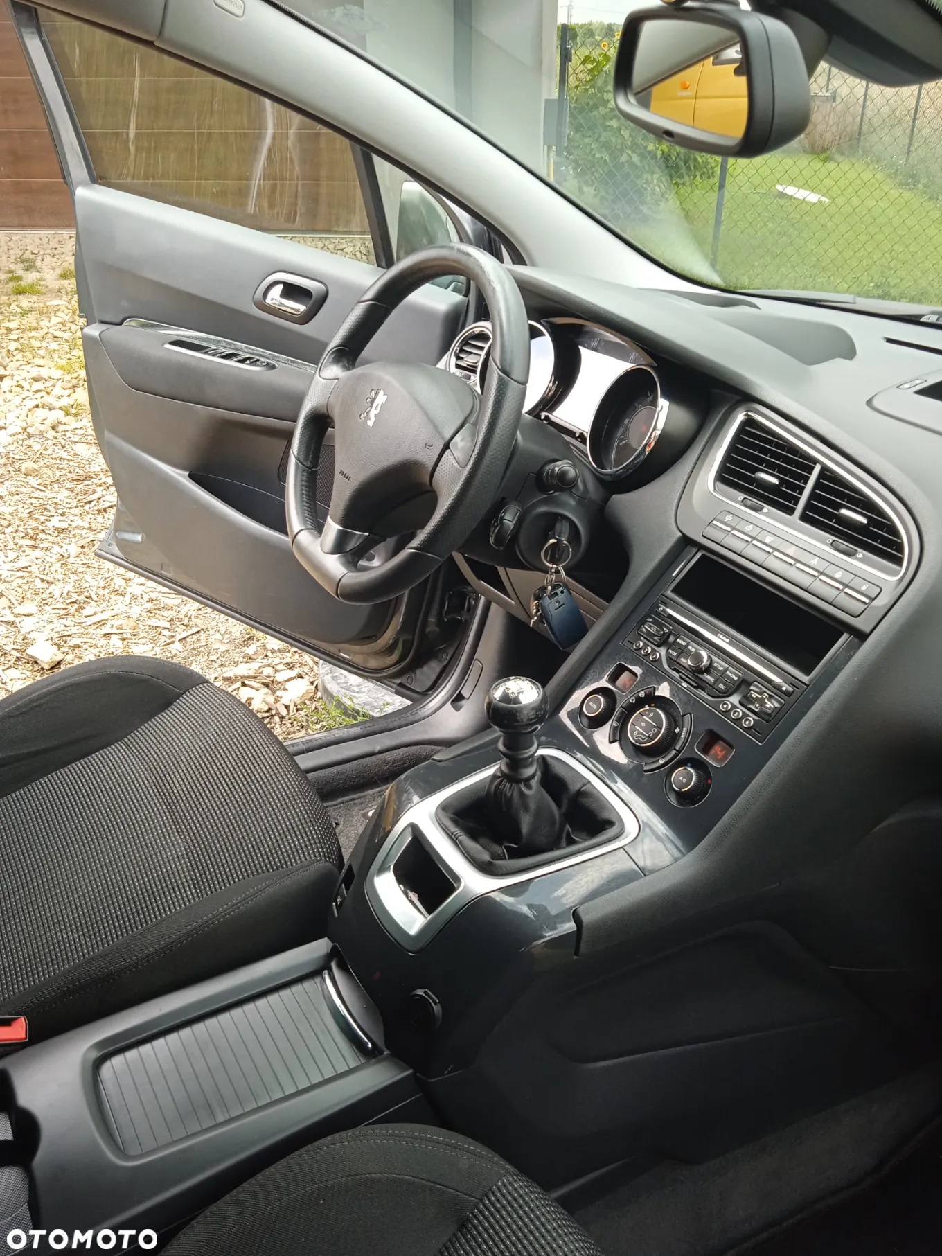 Peugeot 5008 1.6 THP Allure 7os - 11