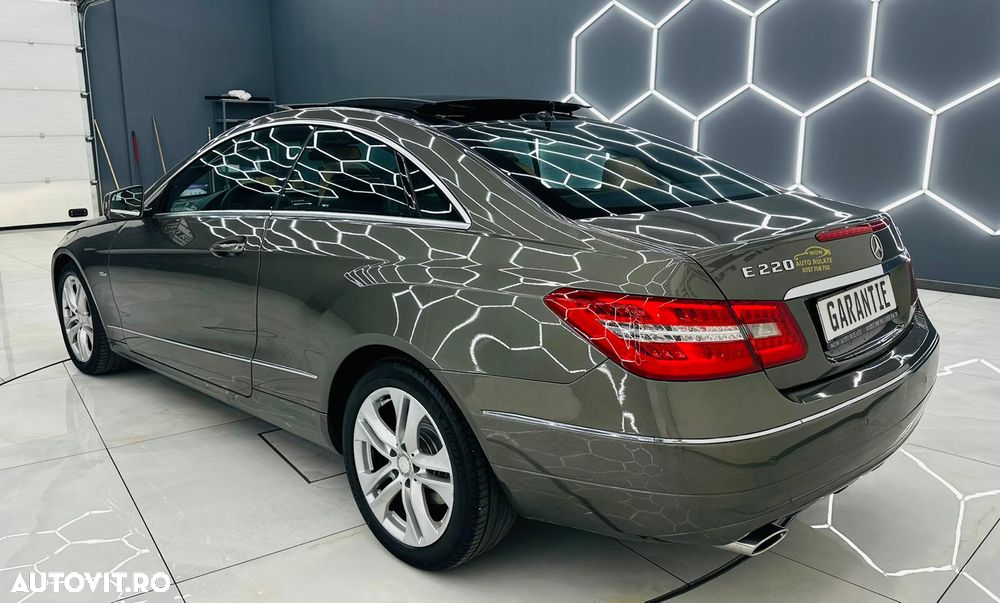 Mercedes-Benz E 220 CDI DPF BlueEFFICIENCY 7G-TRONIC Avantgarde - 5