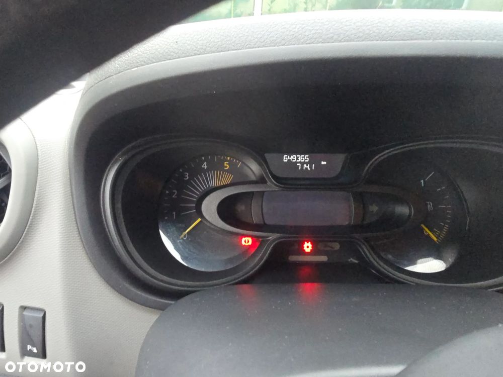 Renault TRAFIC - 15