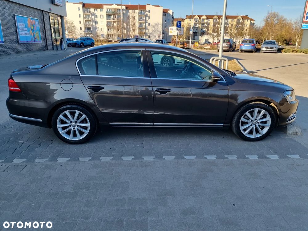 Volkswagen Passat 2.0 TDI Highline - 8