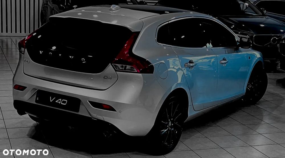 Volvo V40 - 14