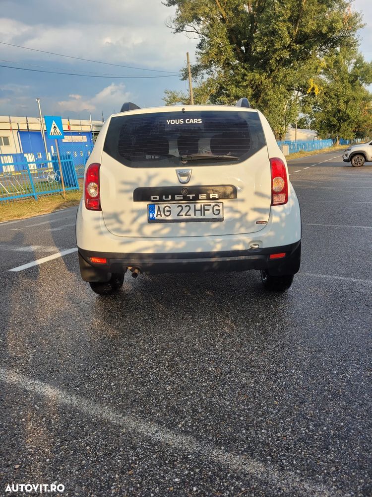 Dacia Duster 1.6 4x4 Laureate - 5