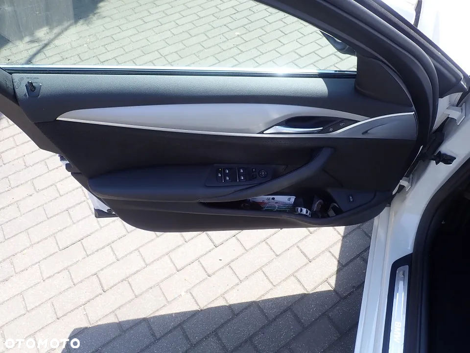 BMW Seria 5 - 18