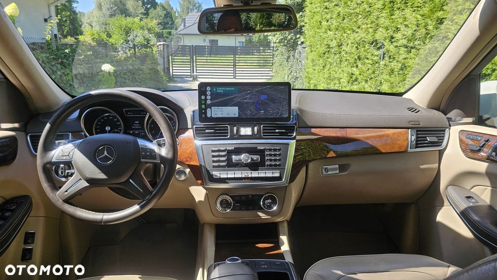 Mercedes-Benz GL 500 4-Matic - 32