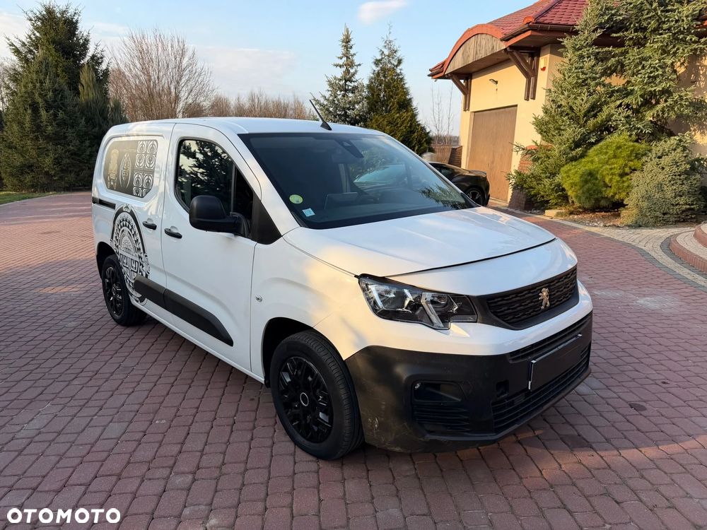 Używany Peugeot PARTNER 2021 - 35 300 PLN, 132 000 km - Otomoto.pl