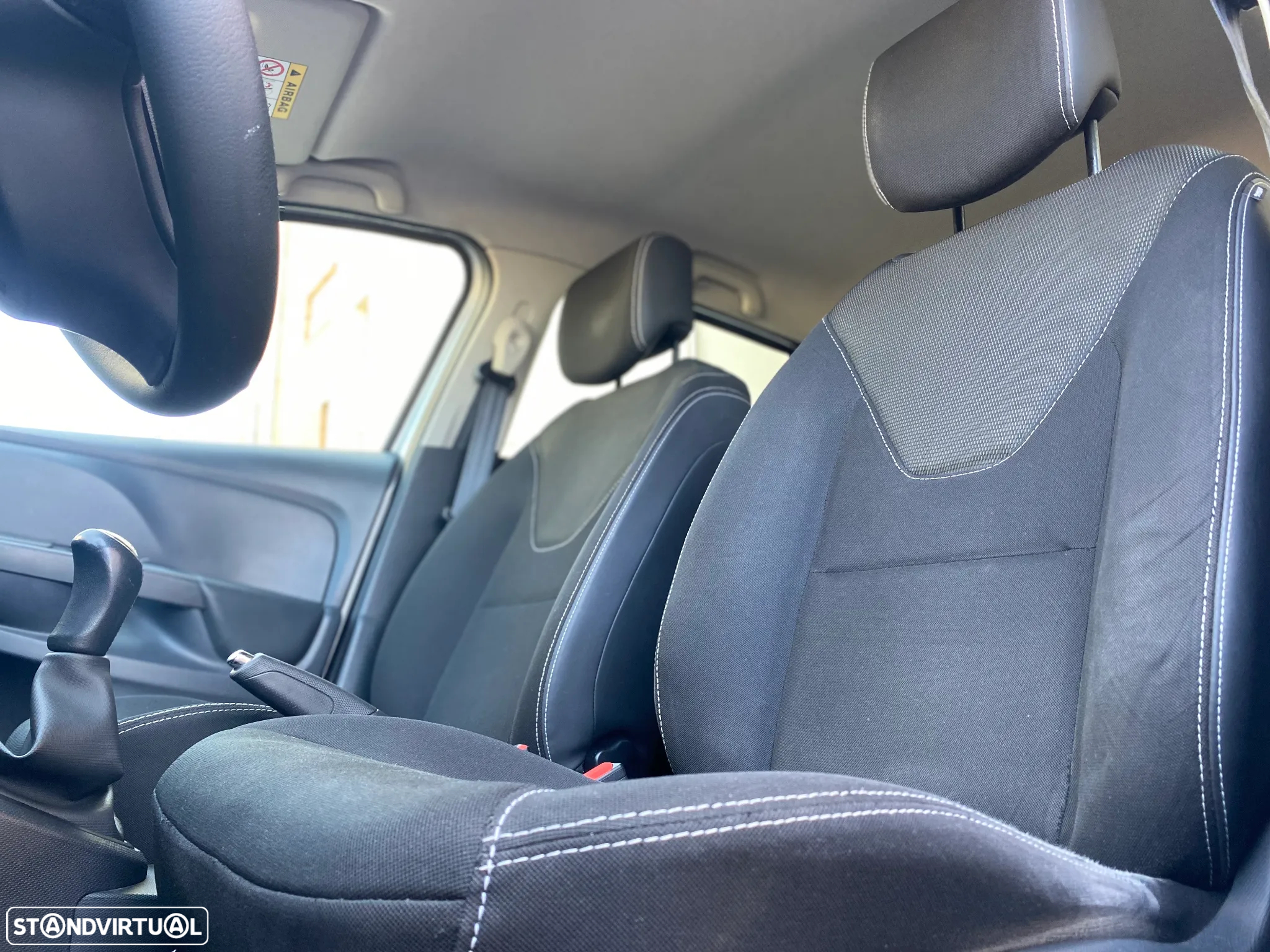 Renault Clio 1.5 dCi Dynamique S - 7