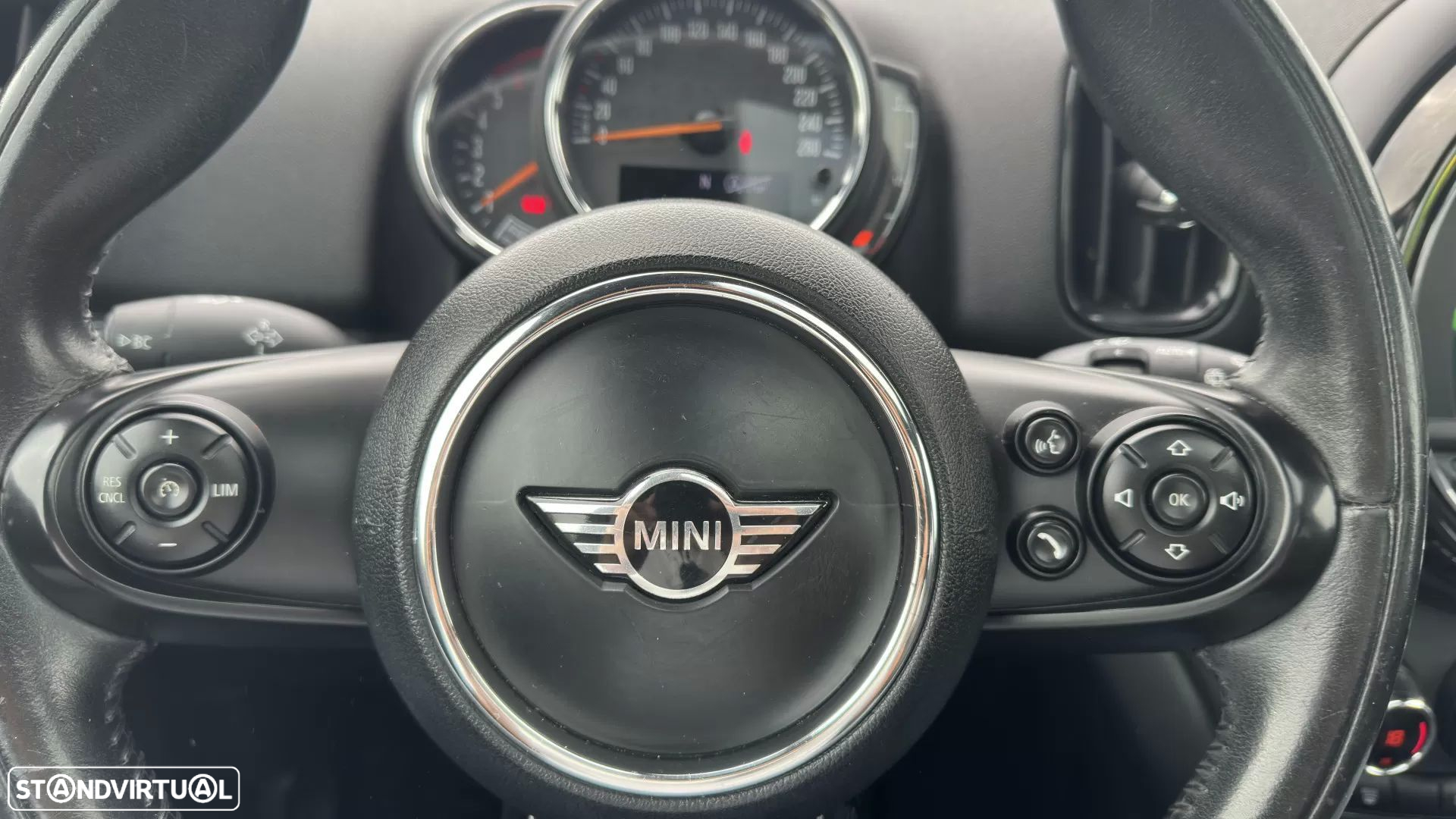 MINI Countryman One D - 9