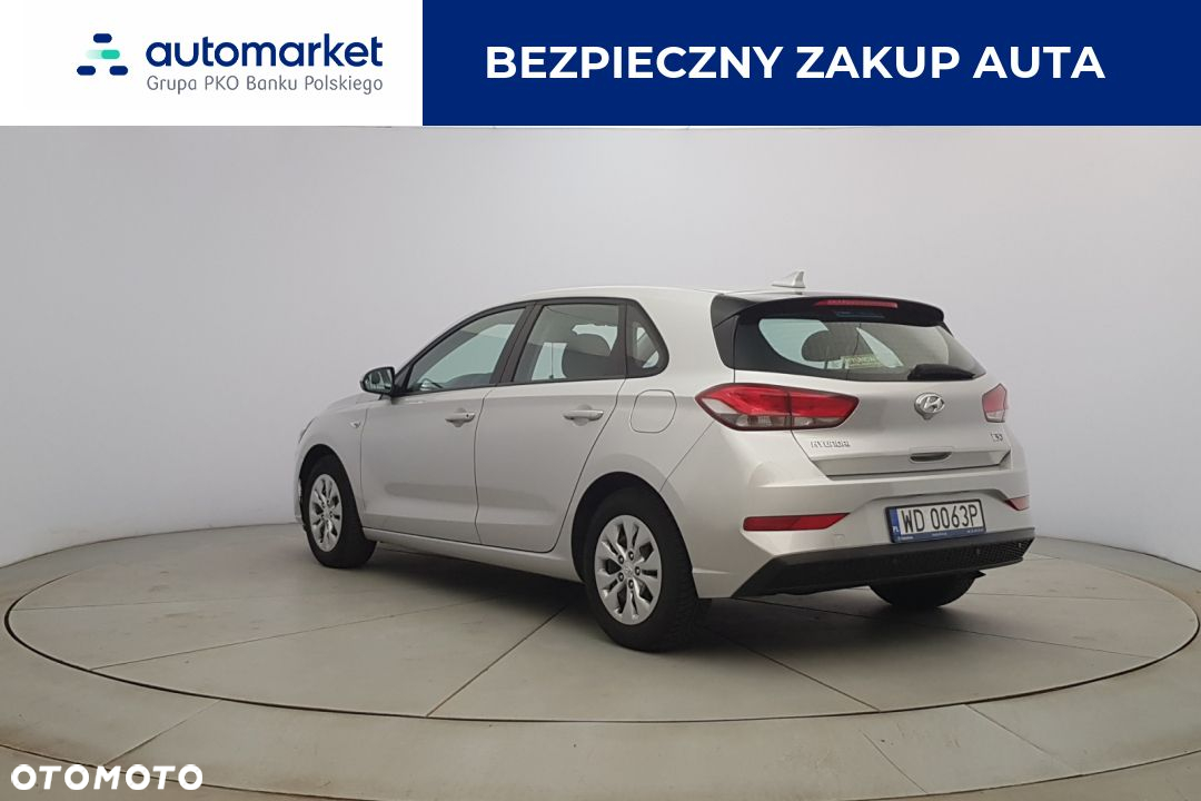 Hyundai i30 1.5 DPI Classic + - 5
