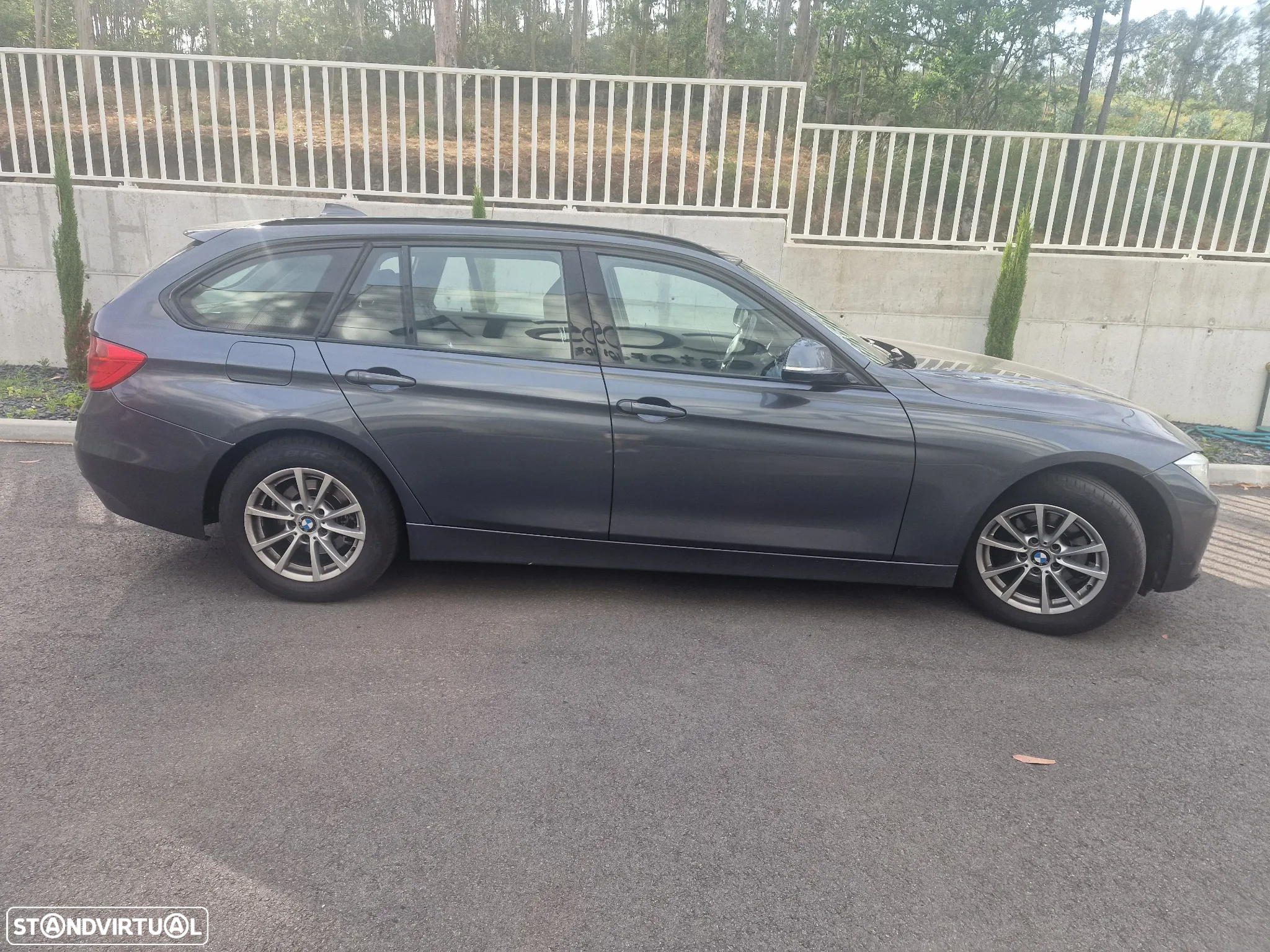 BMW 318 d DPF Touring Edition Lifestyle - 5