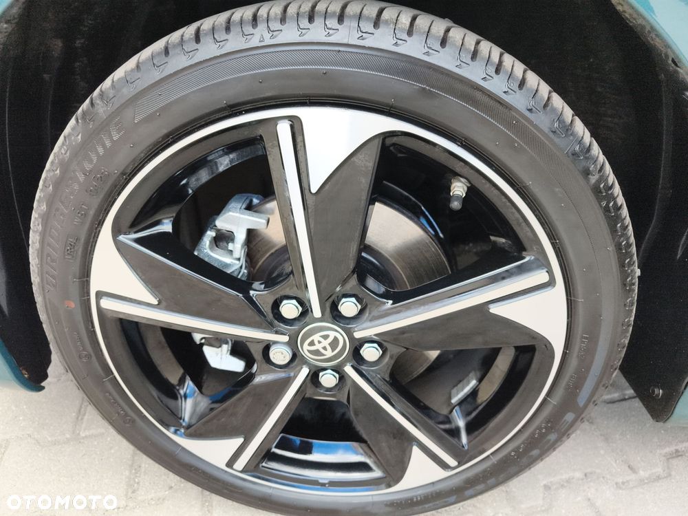 Toyota Yaris Hybrid 1.5 Executive - 16