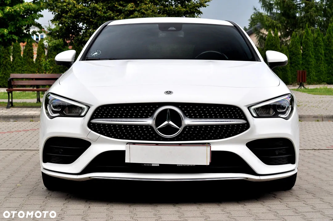 Mercedes-Benz CLA 200 d Shooting Brake 8G-DCT AMG Line - 2