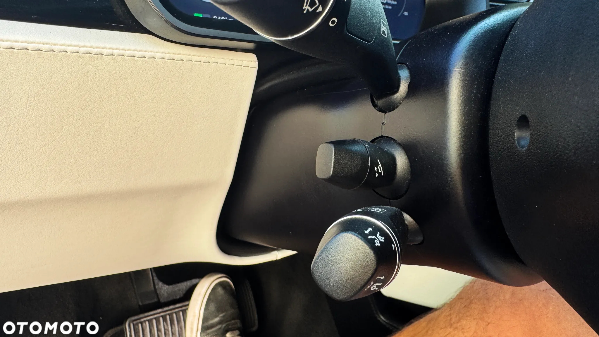 Tesla Model X Long Range Plus - 34