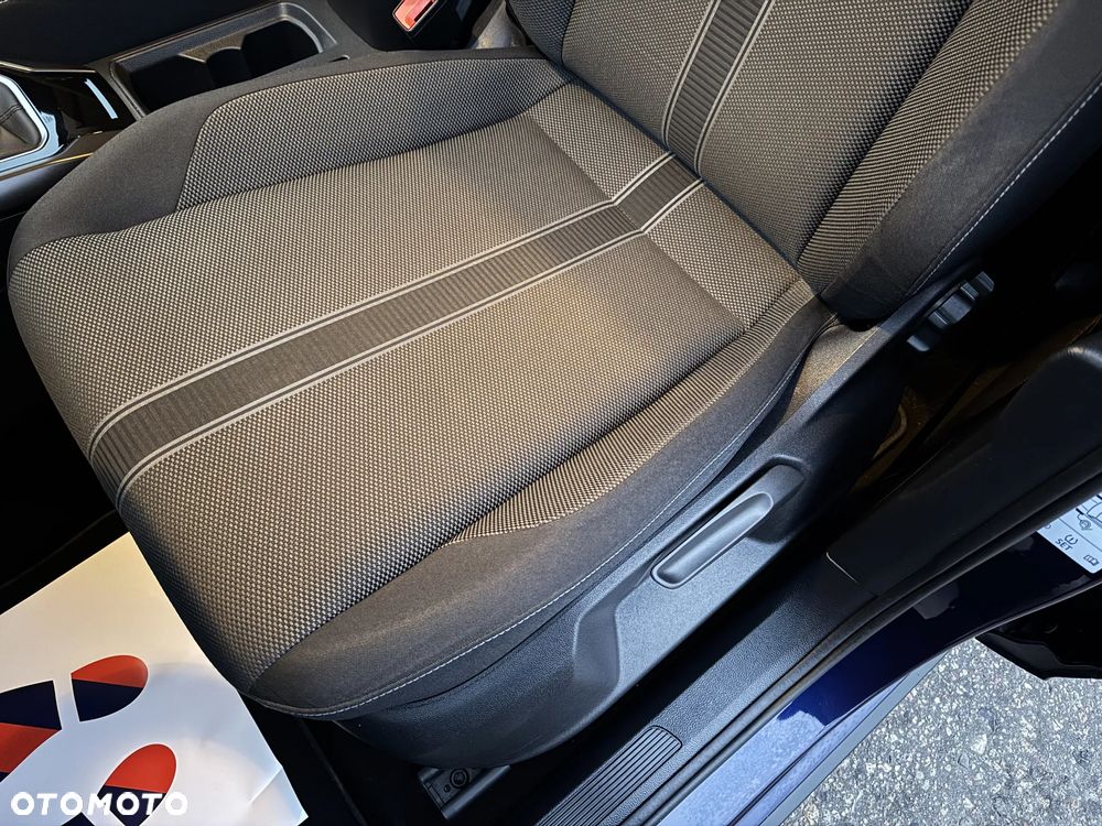 Volkswagen T-Roc - 32