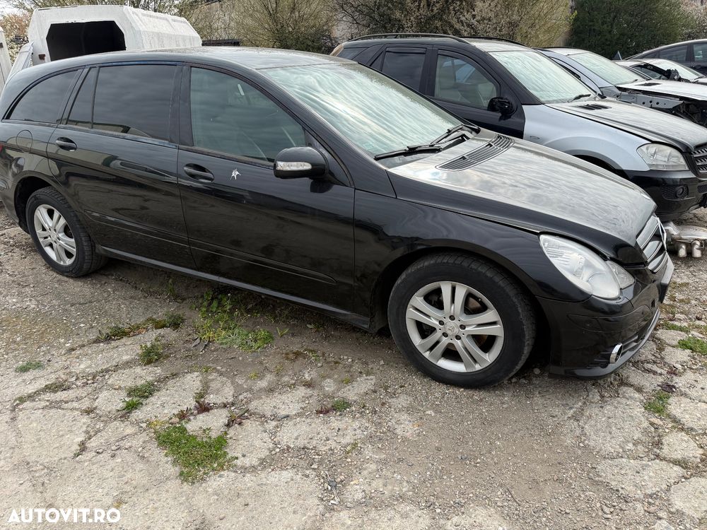 Navigatie cd player mercedes r class w251 non facelift stare buna - 3