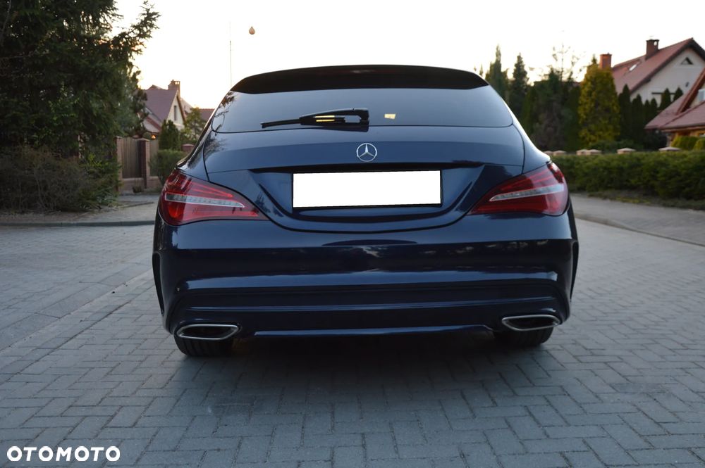 Mercedes-Benz CLA 180 d AMG Line - 14