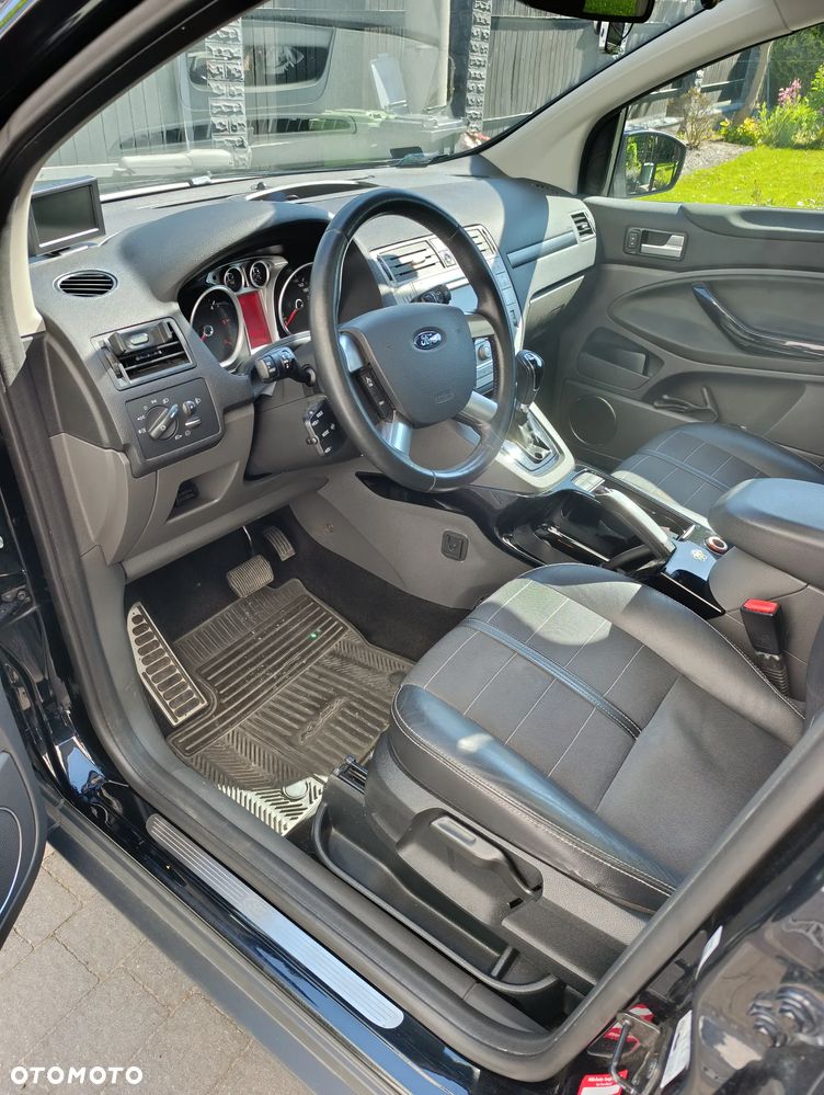Ford Kuga 2.0 TDCi 4WD Titanium - 4