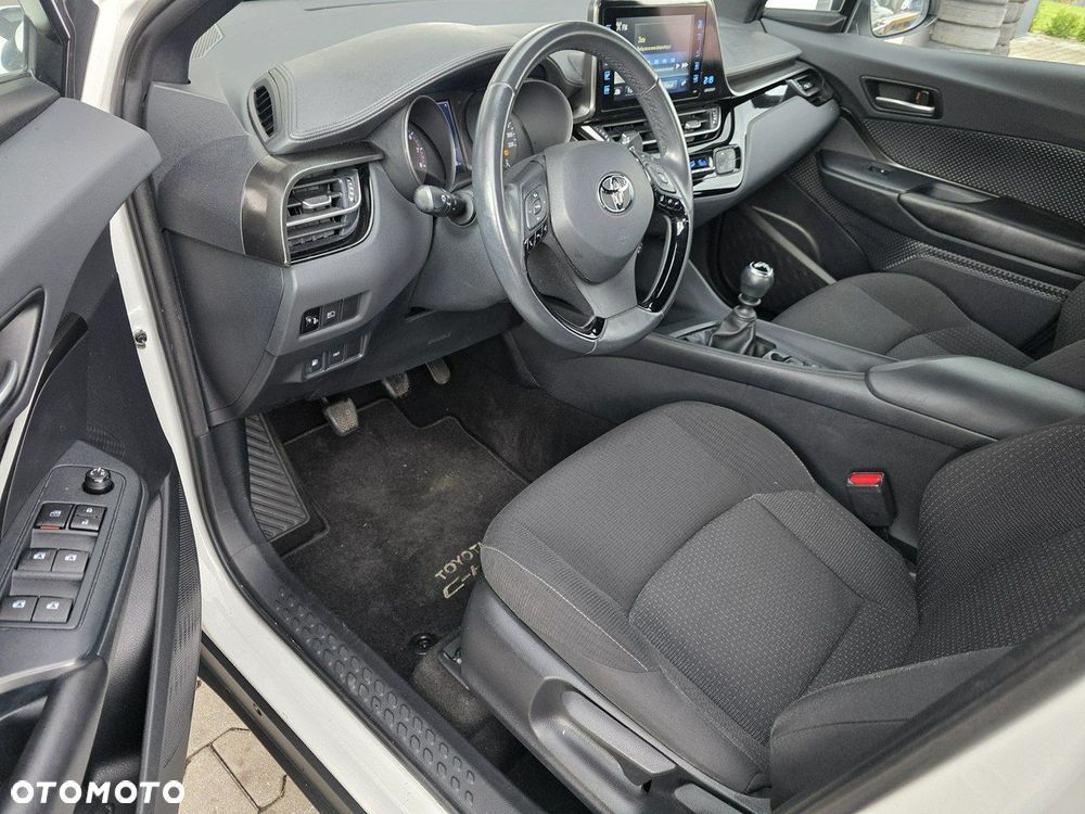 Toyota C-HR - 10