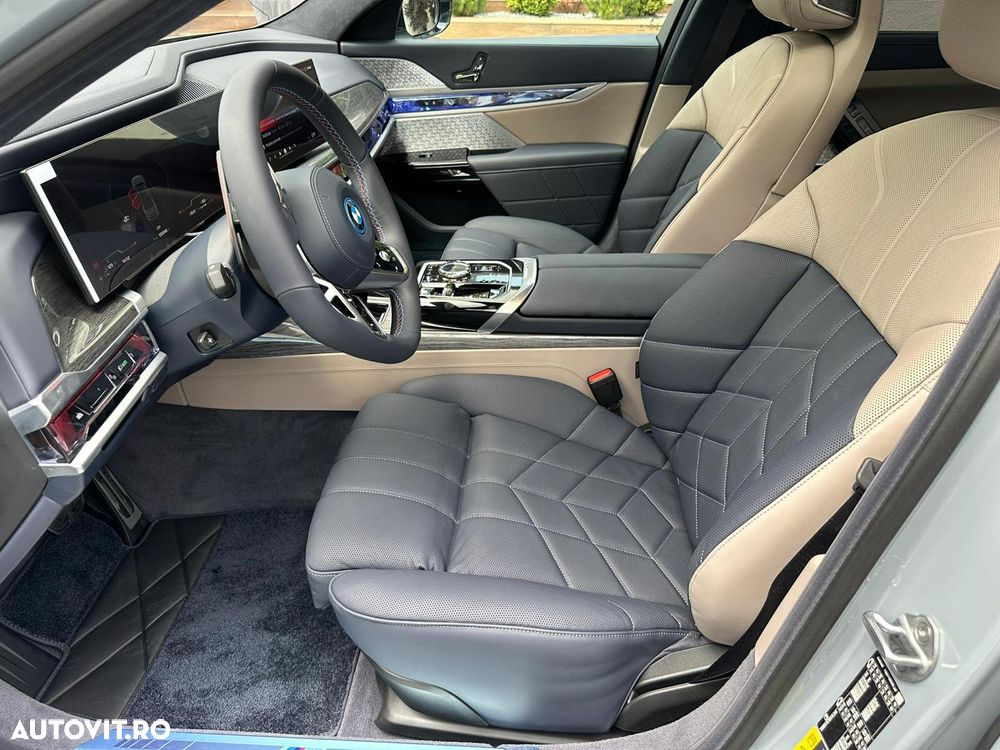 BMW M7 - 7
