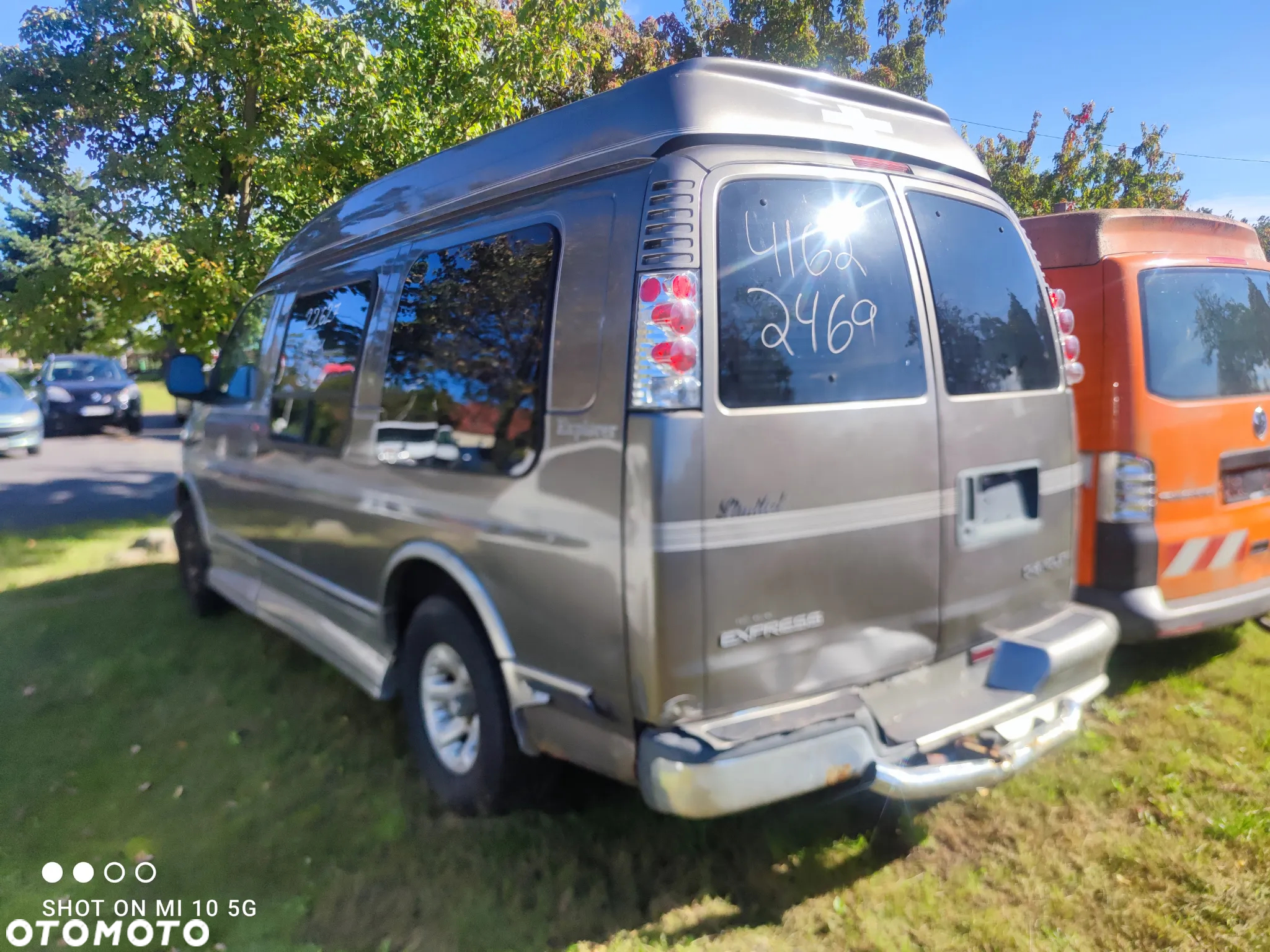 Chevrolet Express - 6