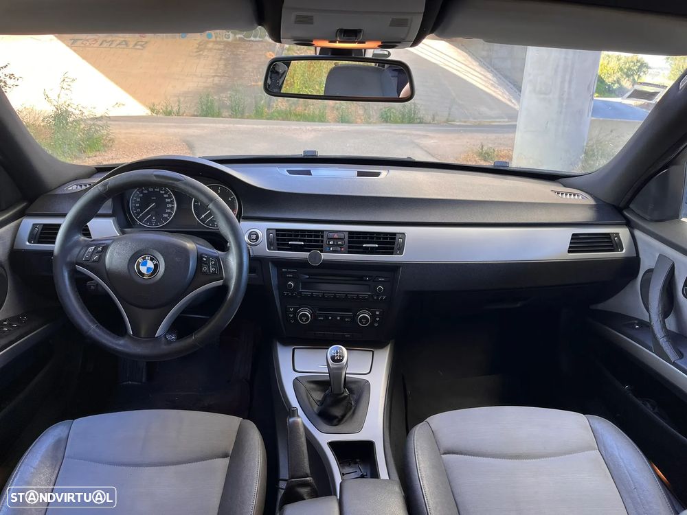 BMW 320 - 11