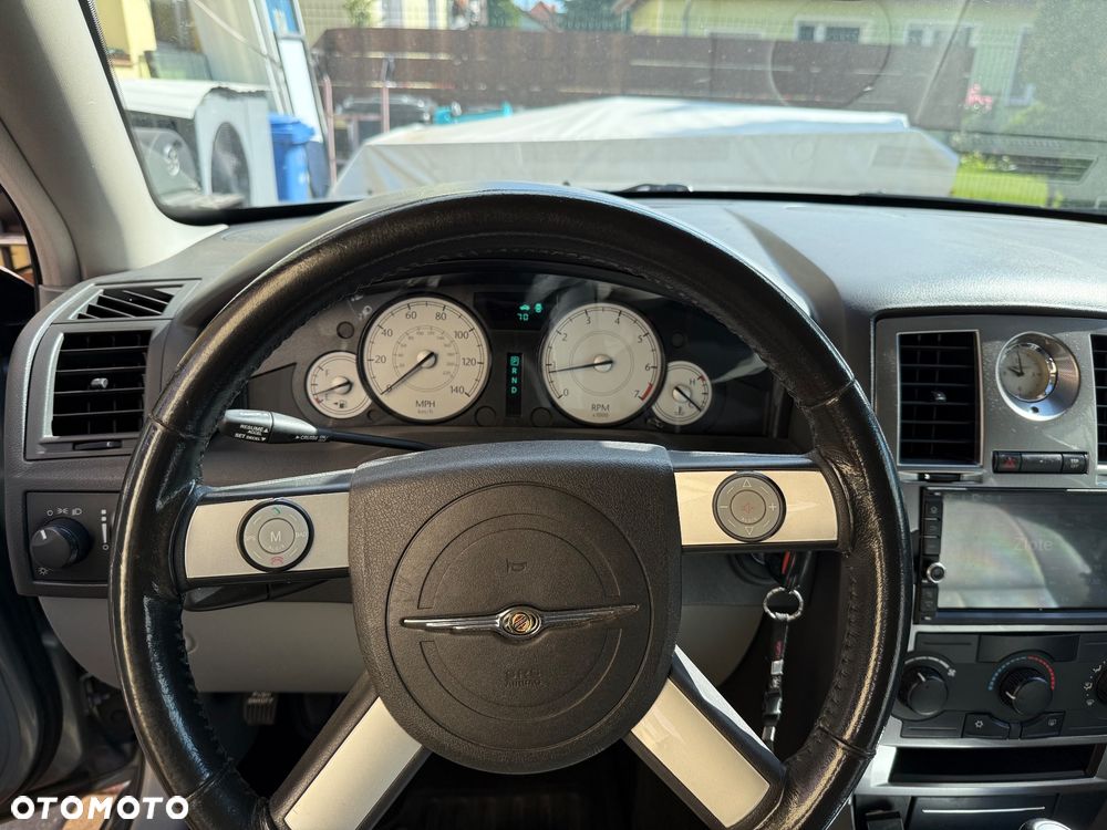 Chrysler 300 - 16