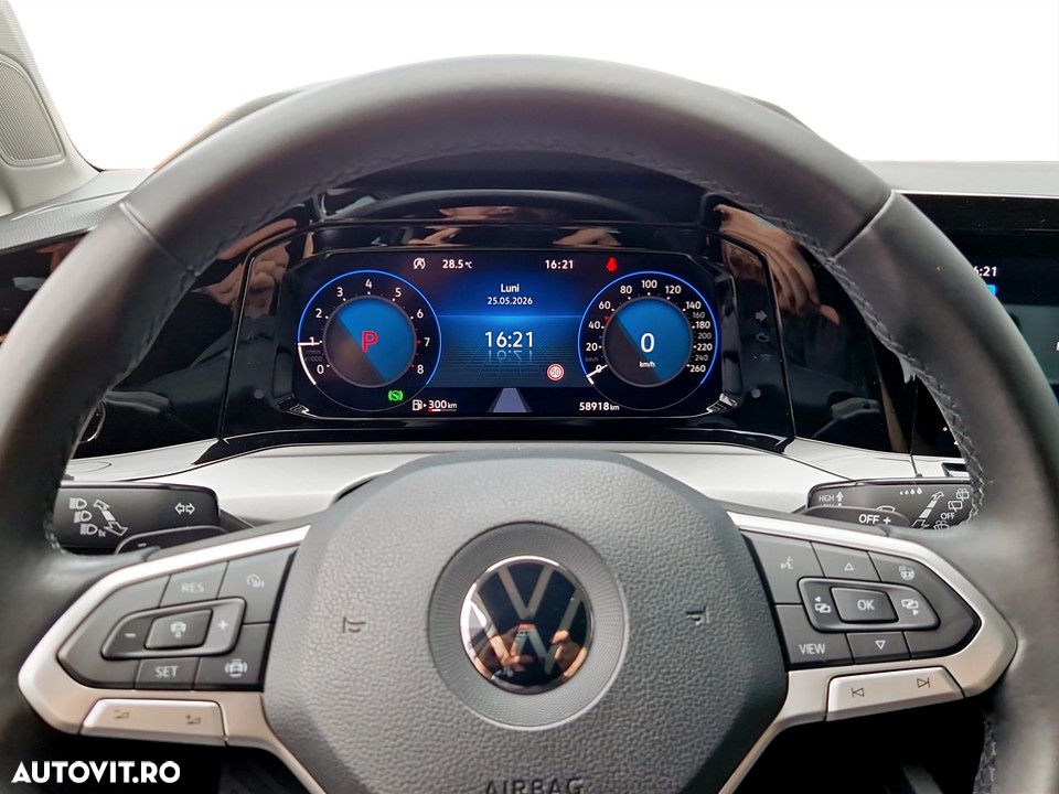 Volkswagen Golf 1.5 eTSI ACT DSG MHEV Life - 11