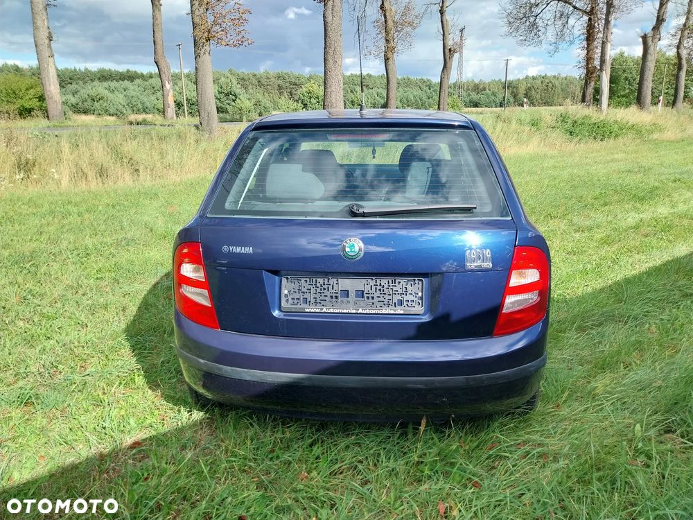 Skoda Fabia 1.4 16V Comfort - 4