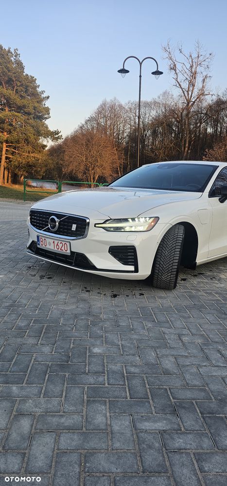 Volvo S60 T8 Twin Engine AWD Geartronic RDesign - 2