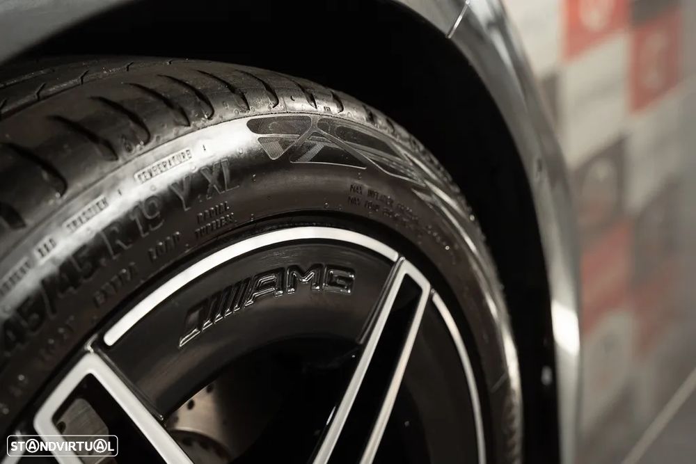 Mercedes-Benz E 300 e AMG Line - 5