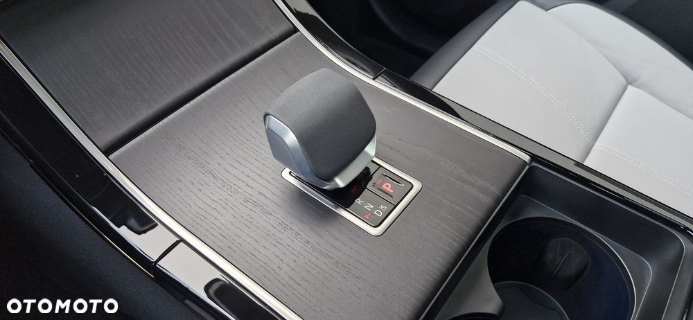 Land Rover Range Rover Velar 2.0 D200 mHEV Dynamic SE - 13