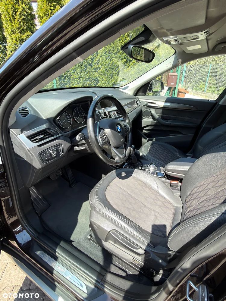 BMW X1 xDrive18d xLine - 8