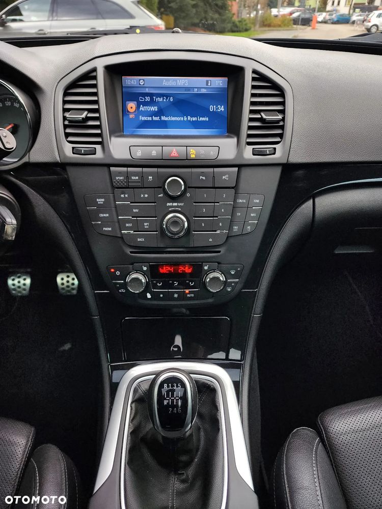 Opel Insignia 2.0 Turbo 4x4 Sport - 26