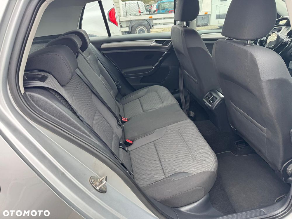 Volkswagen Golf 1.6 TDI DPF BlueMotion Technology DSG Comfortline - 18