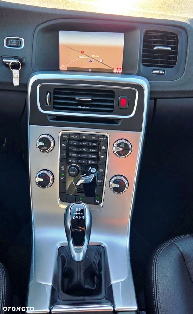 Volvo S60 D2 Drive-E Momentum - 37