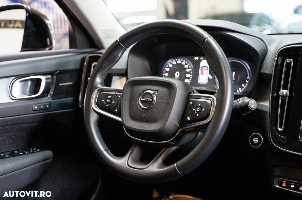 Volvo XC 40 Recharge T4 Twin Engine AT7 Inscription Expression - 31