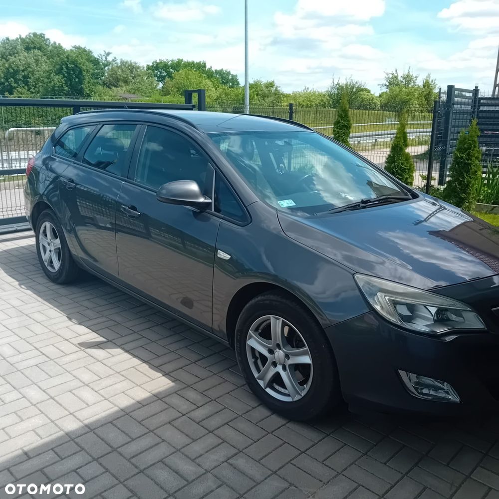Opel Astra 1.7 CDTI Enjoy - 1