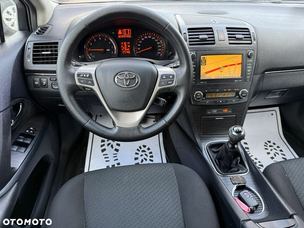 Toyota Avensis 1.8 Sol NAVI - 5
