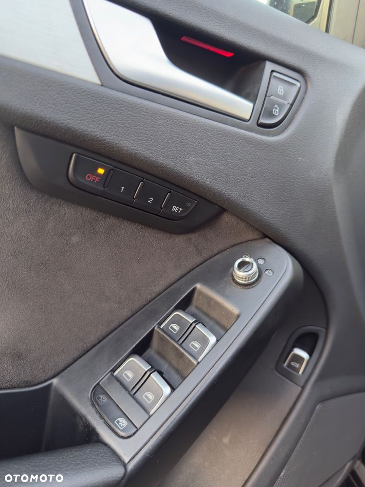 Audi A4 Limousine - 15