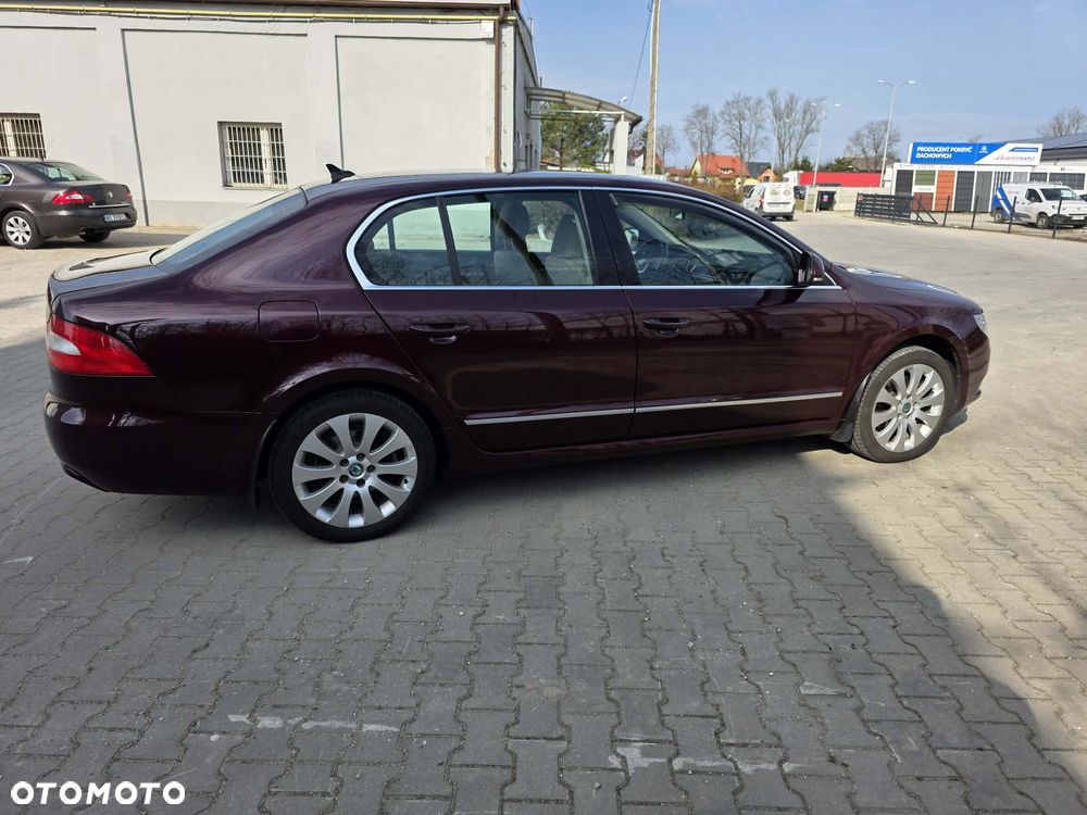 Skoda Superb 1.8 TSI DSG Comfort - 2