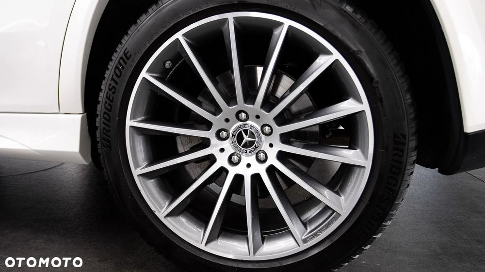 Mercedes-Benz GLE 450 4Matic 9G-TRONIC AMG Line - 12