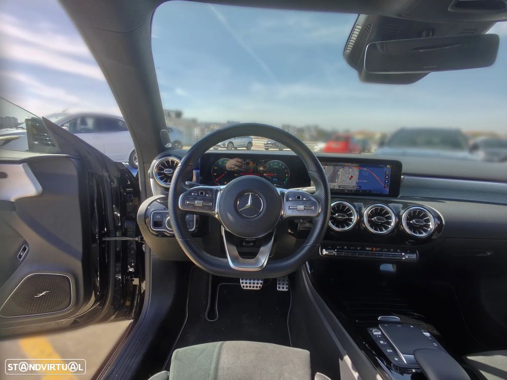 Mercedes-Benz CLA 250 e Shooting Brake AMG Line - 11