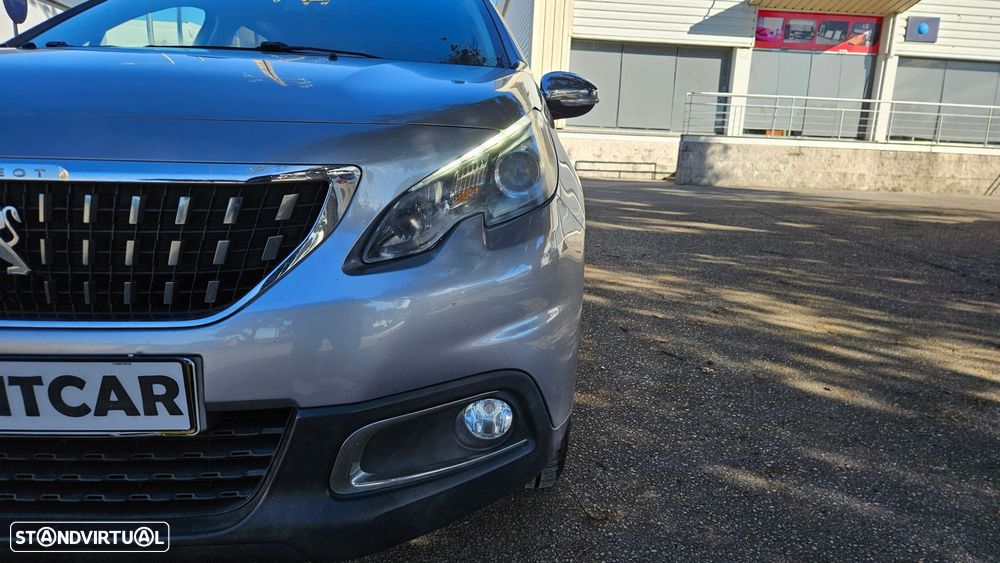 Peugeot 2008 1.2 PureTech Style - 5