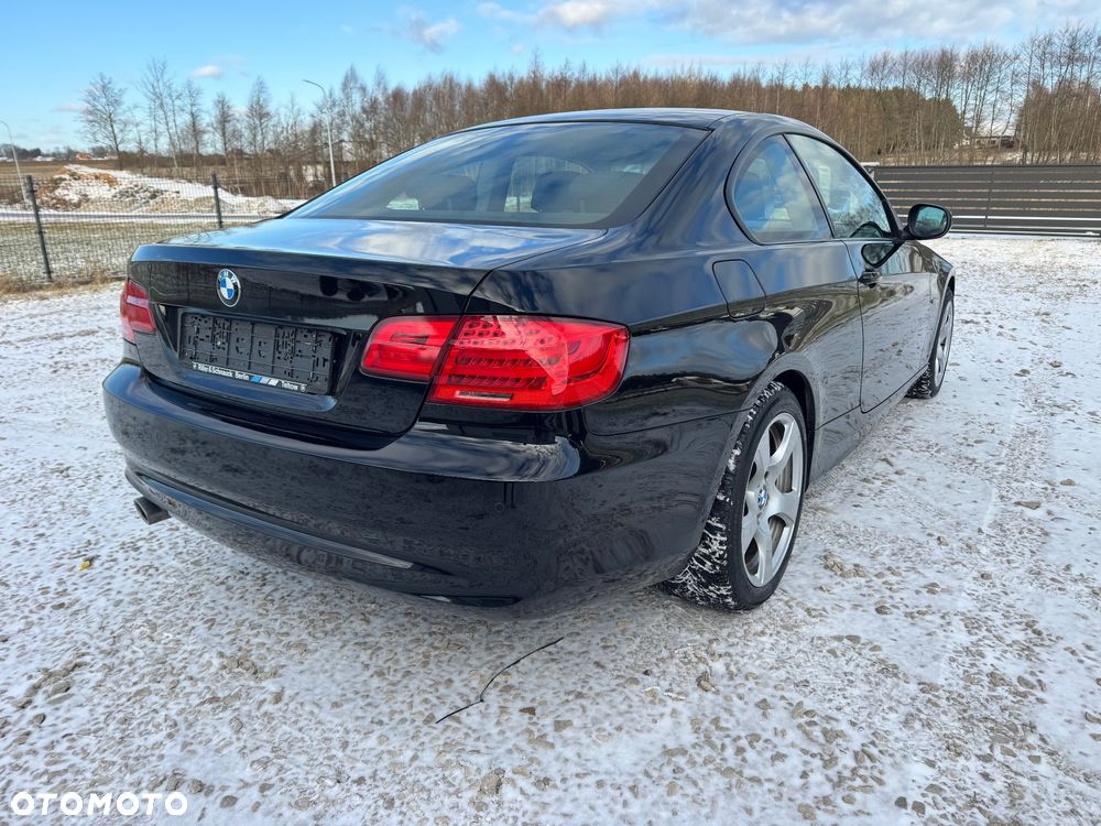BMW Seria 3 320i M Sport Edition - 12